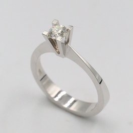 0,28 ct Pırlanta Tektaş Yüzük