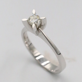 0,24 ct Pırlanta Tektaş Yüzük