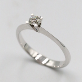 0,18 ct Pırlanta Tektaş Yüzük